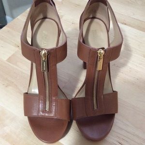 Michael Kors Berkeley Lock Leather platform heels
